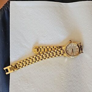 Gruen's Ladies Swiss sapphire crystal vintage watch